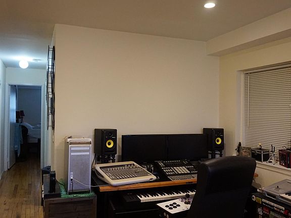 2nd image of 985 Oceanfront APT 5