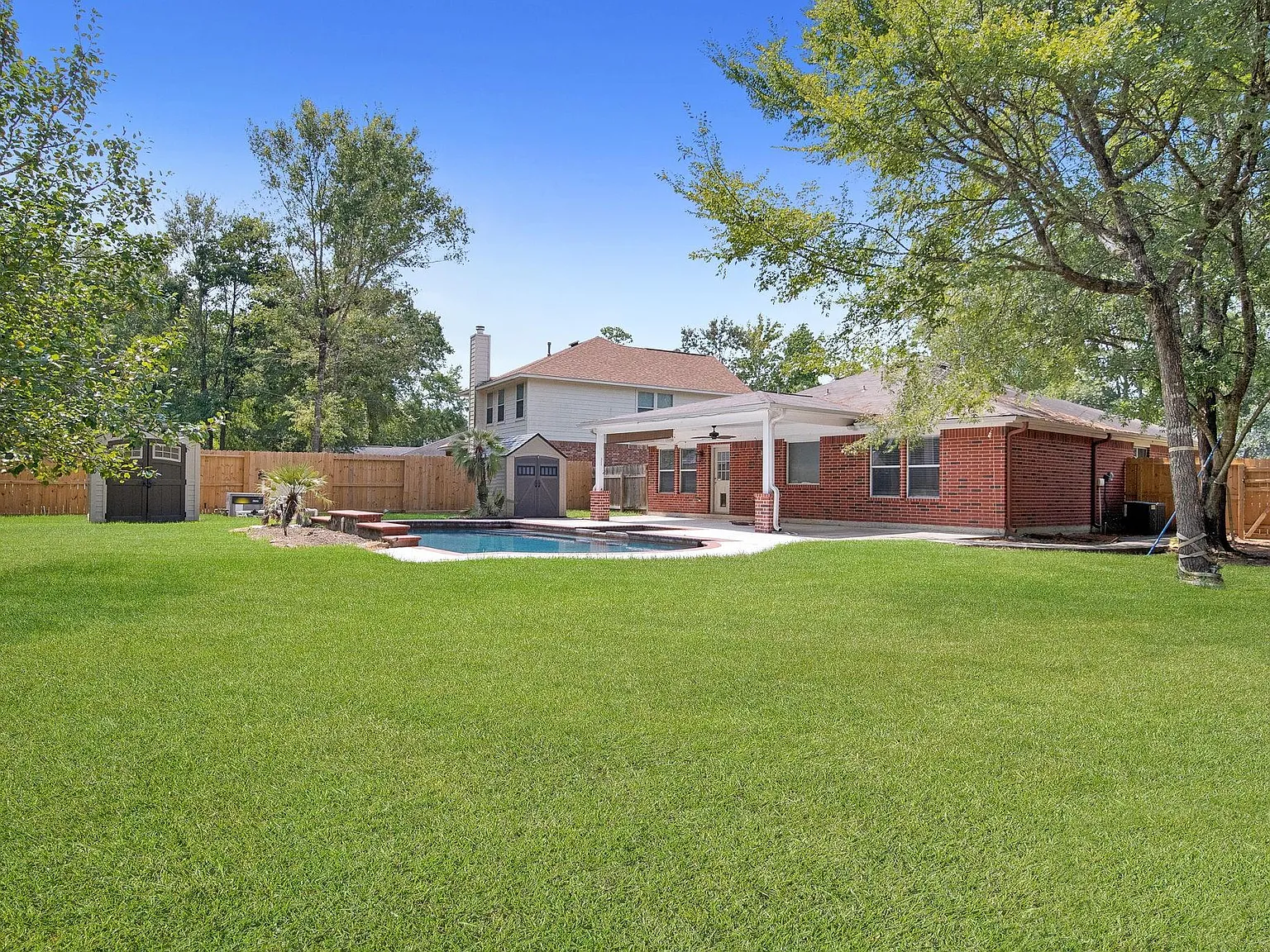 3 bed, 2.0 bath, 1616 sqft, $2,500 — Photo 3