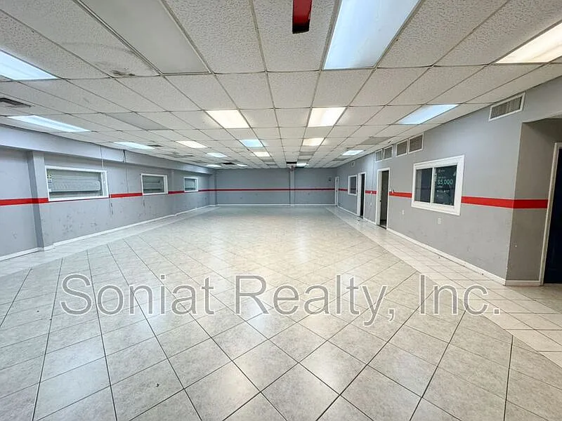 Studio, 9195 sqft, $4,500 — Photo 3