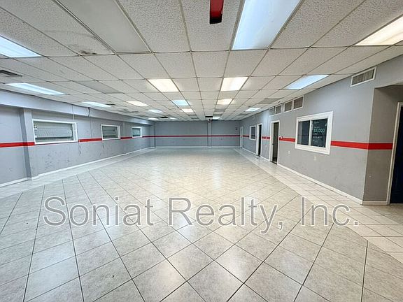 3rd image of 7101 Chef Menteur Hwy