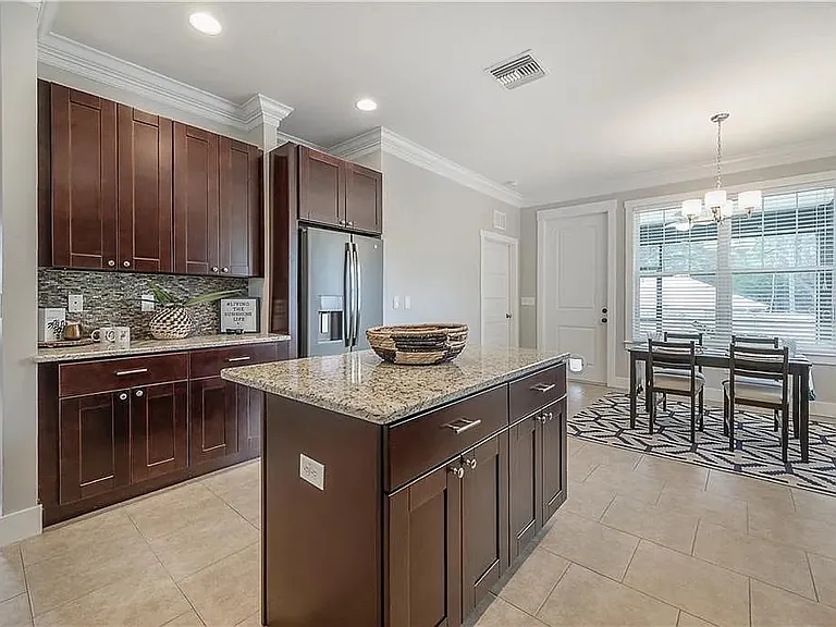 308 W Woodlawn Ave — Photo 14