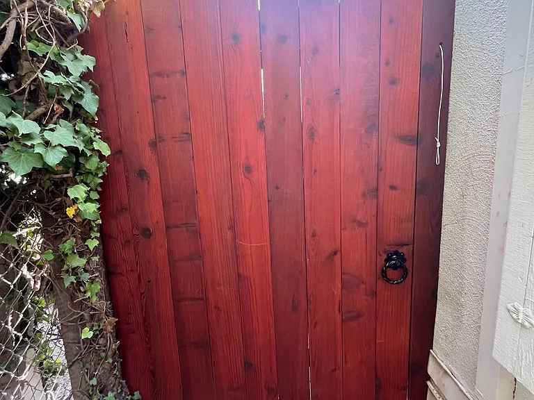 Private, Secure, Gate to lower level