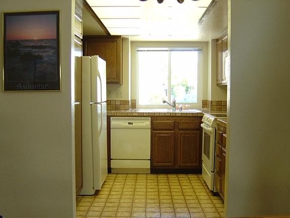 3rd image of 5970 Corte Arboles