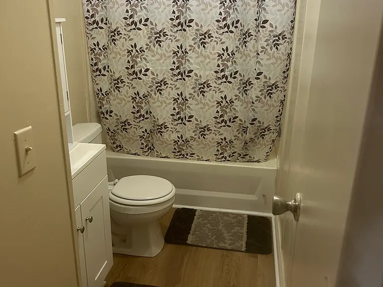 142 Industrial Dr #D9 — Photo 3