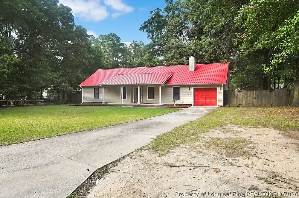 3 bed, 2.0 bath, 1433 sqft, $1,775 — Photo 3