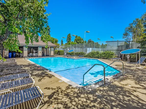 8431 Via Mallorca Unit 103, La Jolla, CA 92037