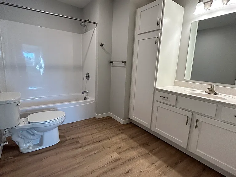 Rum River Residential Suites — Photo 10