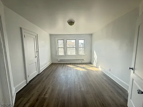 44 Treacy Ave #3 Photo 1