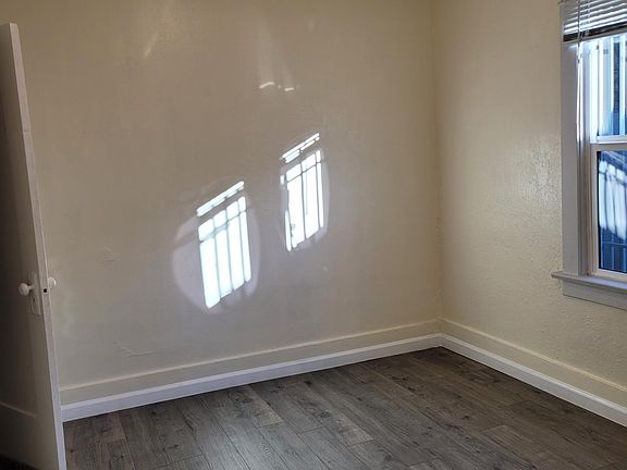 5th image of 4108 S Hoover St