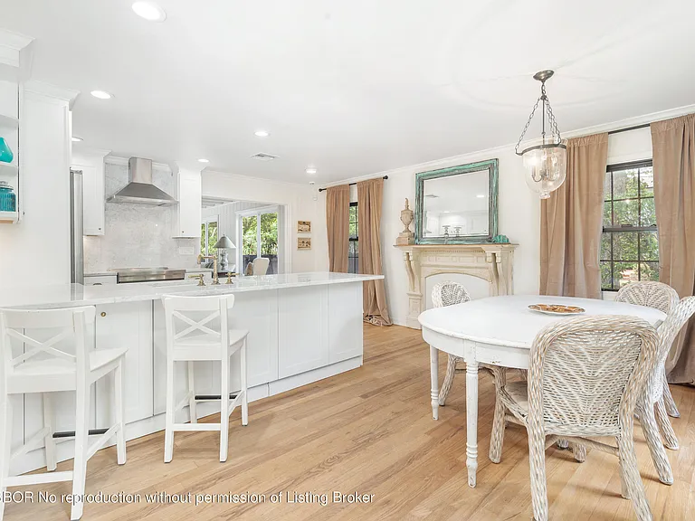 240 Almeria Rd — Photo 8