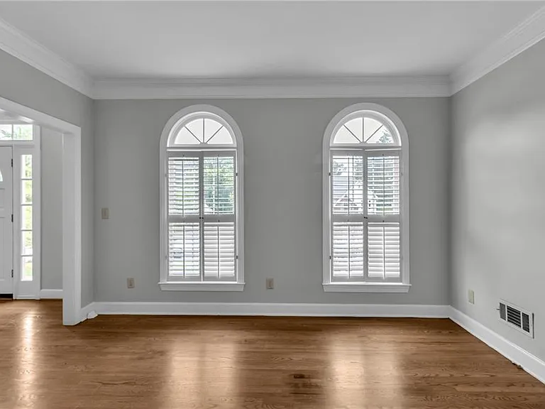 1085 Castle Pointe Ln — Photo 5