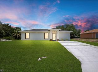 2604 51st St SW, Lehigh Acres, FL 33976