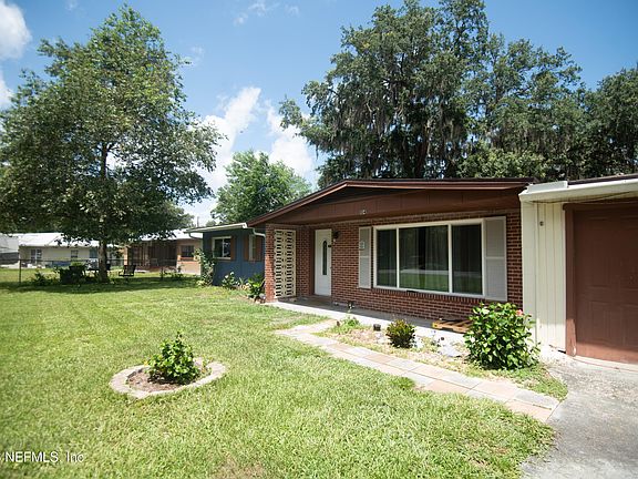 2nd image of 104 OAKDALE Drive