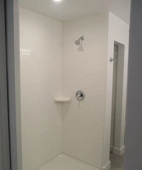 6731 NE Center St — Photo 2