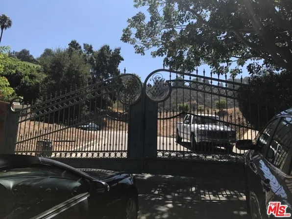 9694 Antelope Rd, Beverly Hills, CA 90210