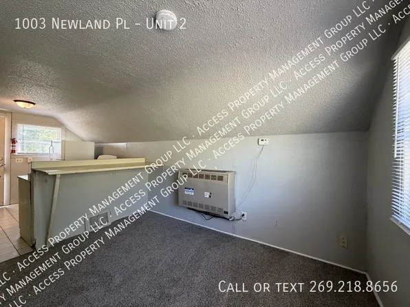 1003 Newland Pl APT 2, Kalamazoo, MI 49001