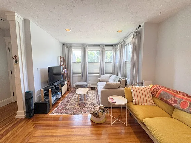 194 Watertown St #1 — Photo 2