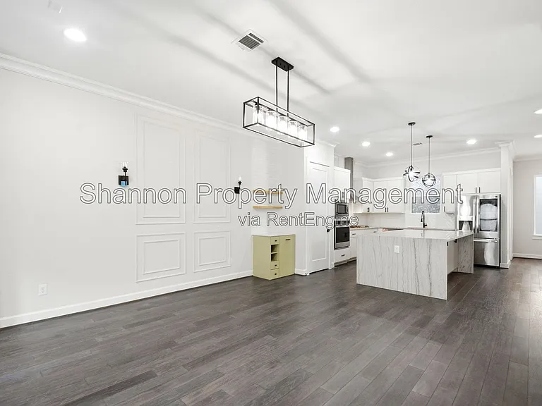 849 Fisher St #D — Photo 17