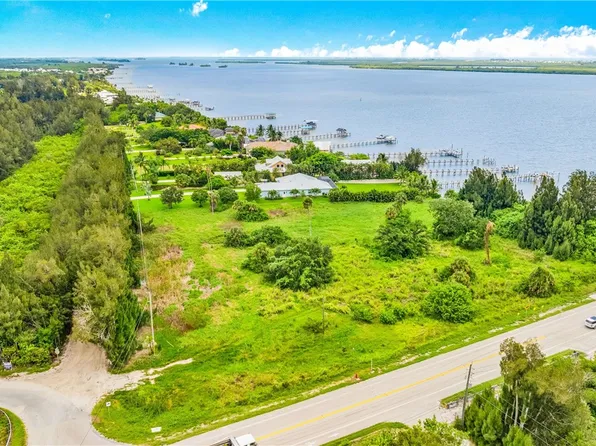 8780 44th Ave, Sebastian, FL 32958