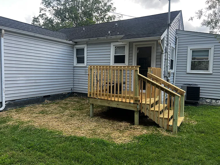 516 Highland Ave — Photo 8