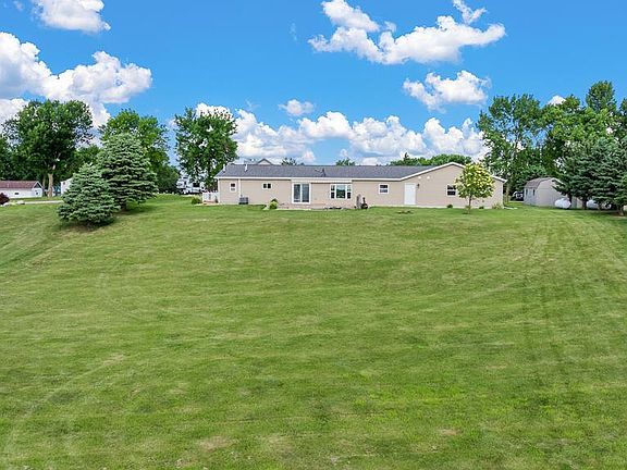 5th image of 1559 Dickson Dr