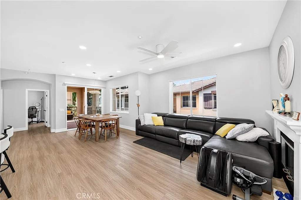 2 bed, 1462 sqft, $5,500 — Photo 4
