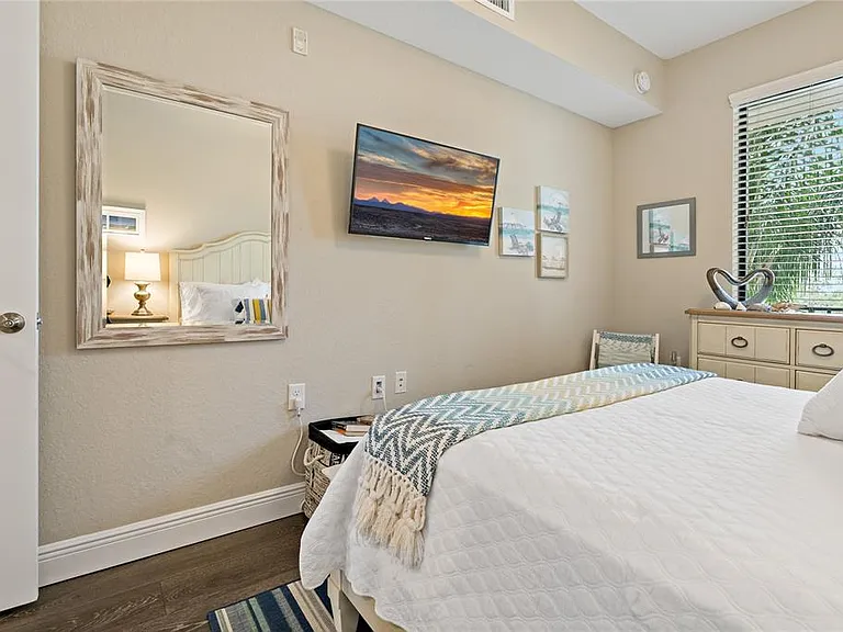 7015 River Hammock Dr #306 — Photo 25