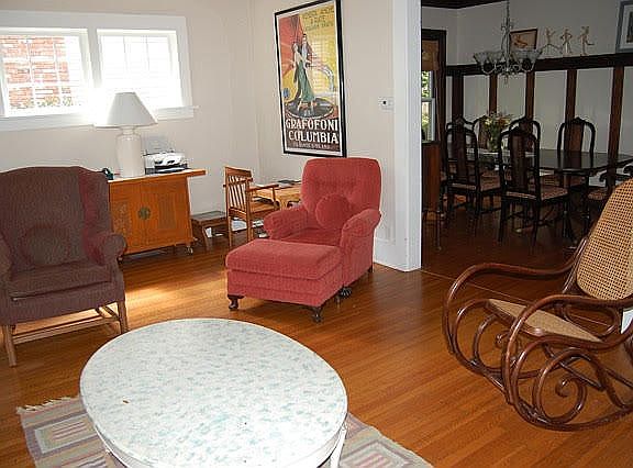 4th image of 24 Vincent Ave