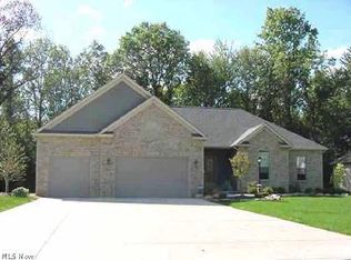 2514 Forest Springs Dr SE, Warren, OH 44484