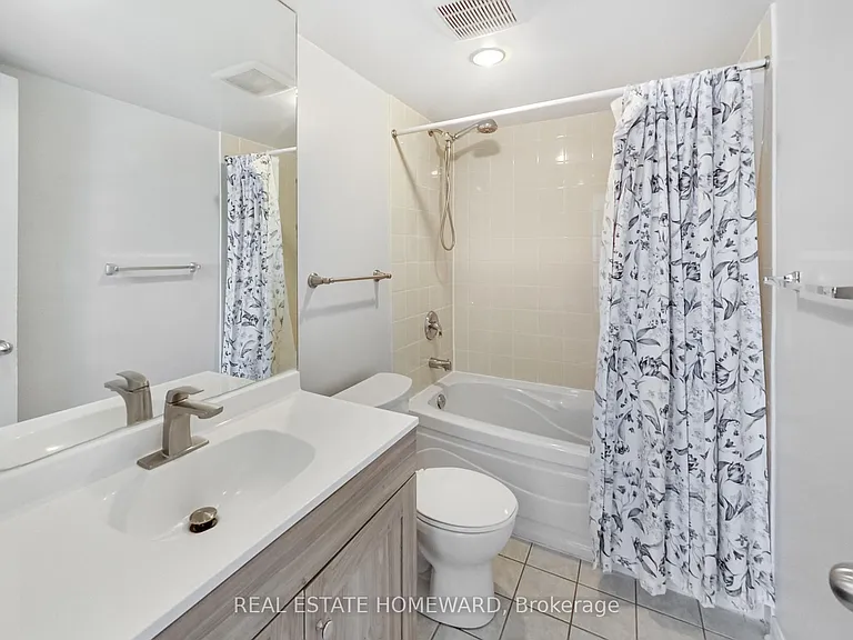 11 Niagara St #Townhouse 11 — Photo 16