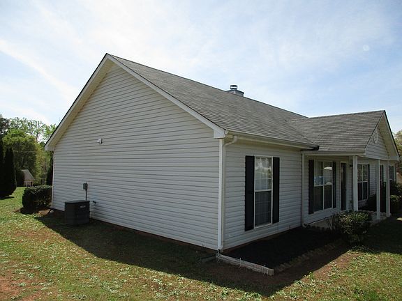 992509_left_04032016