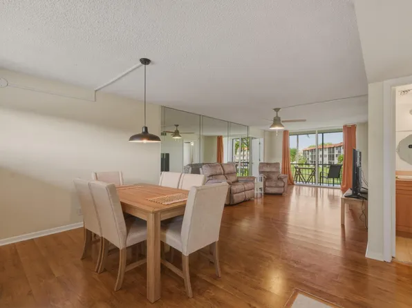 9720 S Hollybrook Lake Drive #205, Pembroke Pines, FL 33025