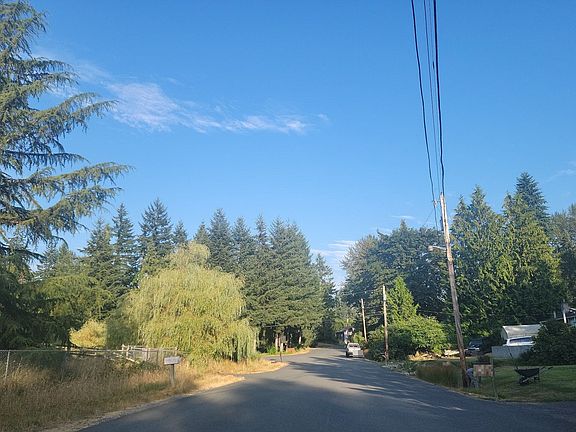 4th image of 22407 103rd Dr SE