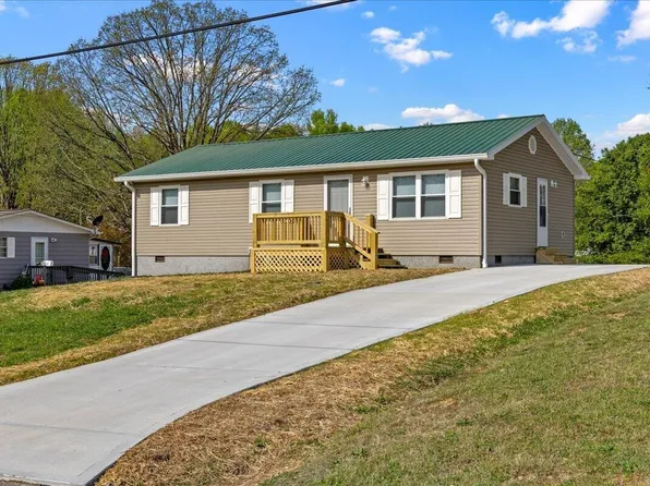 400 N Iowa Ave, Etowah, TN 37331