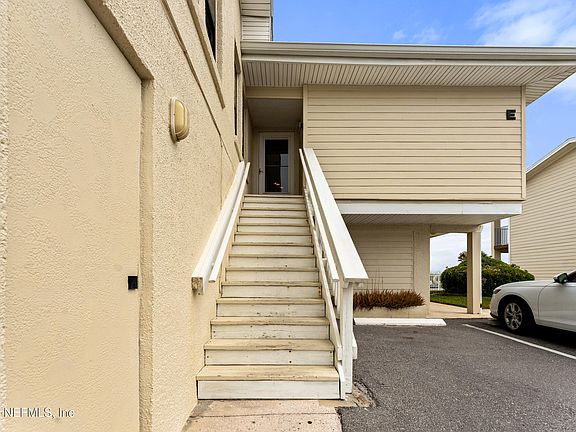3rd image of 1023 N 1ST Street #28