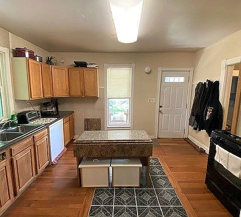 2nd image of 203 Nuckolls St