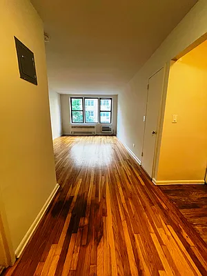 Rented by Corcoran | media 4