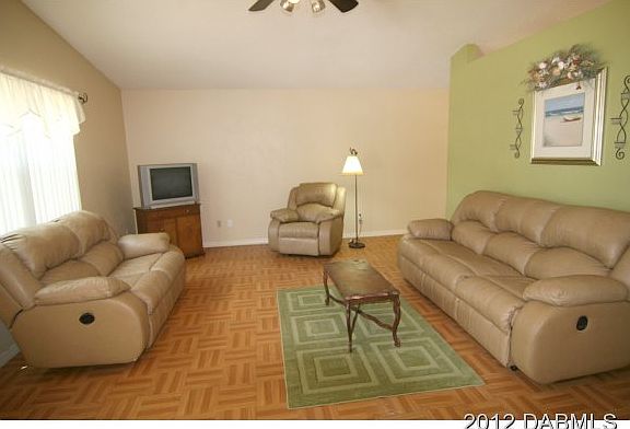 2nd image of 1215 Dixie Ave