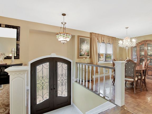 3rd image of 42 Clifford Blvd