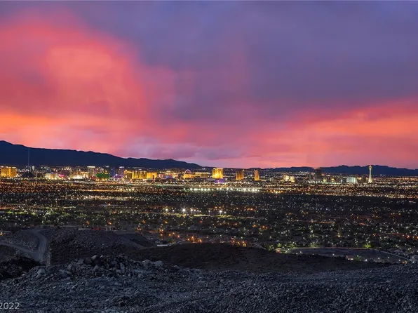 551 Grand Rim Dr, Henderson, NV 89012