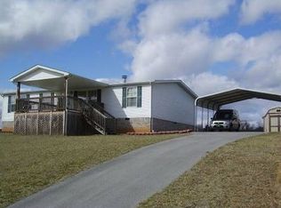 428 Banner Ct, Mt Carmel, TN 37645