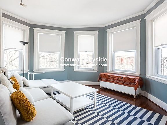 4th image of 1331 Commonwealth Ave #18