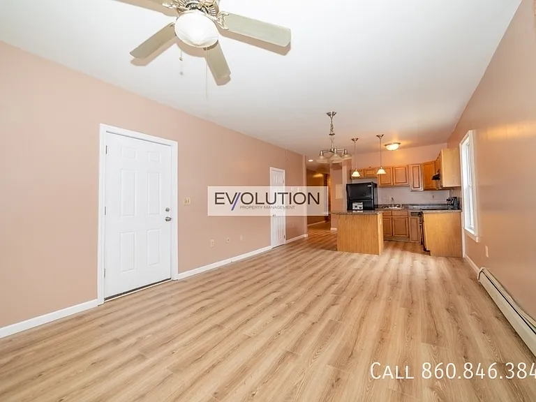 146 Park Ter #2 — Photo 3