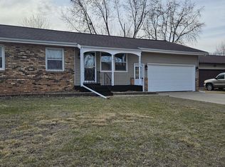 1308 N 5th St, Manchester, IA 52057