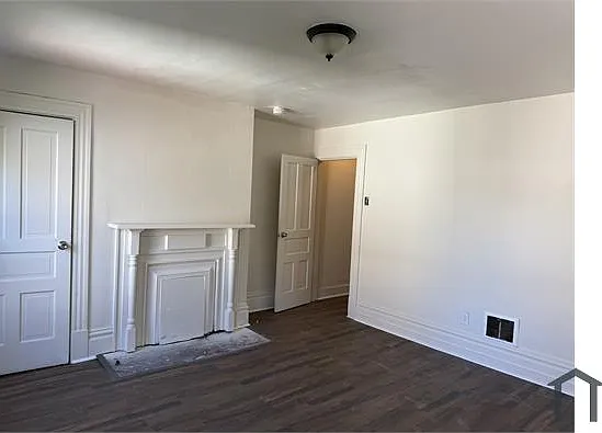 209 21st St — Photo 12