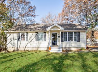 13 Gove St, Sanford, ME 04073