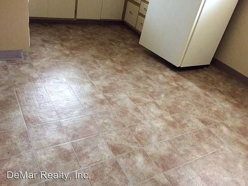 5th image of 4332-4334 Chester Dr