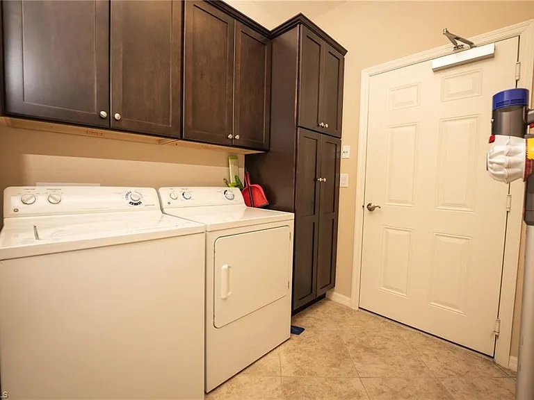 8986 Cambria Cir #22 — Photo 18