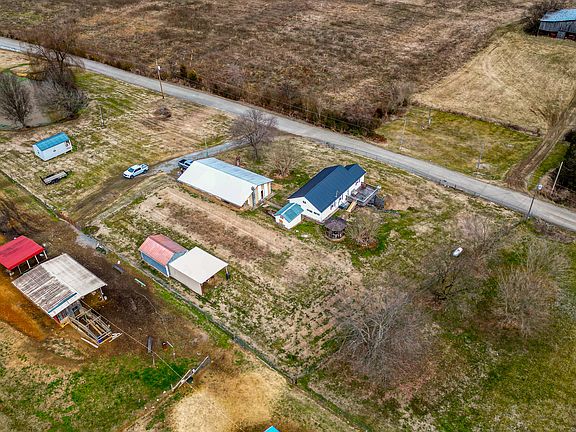 4th image of 585 Murray Bridge Rd