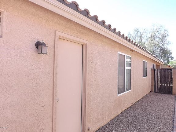 5th image of 44417 W McClelland Dr